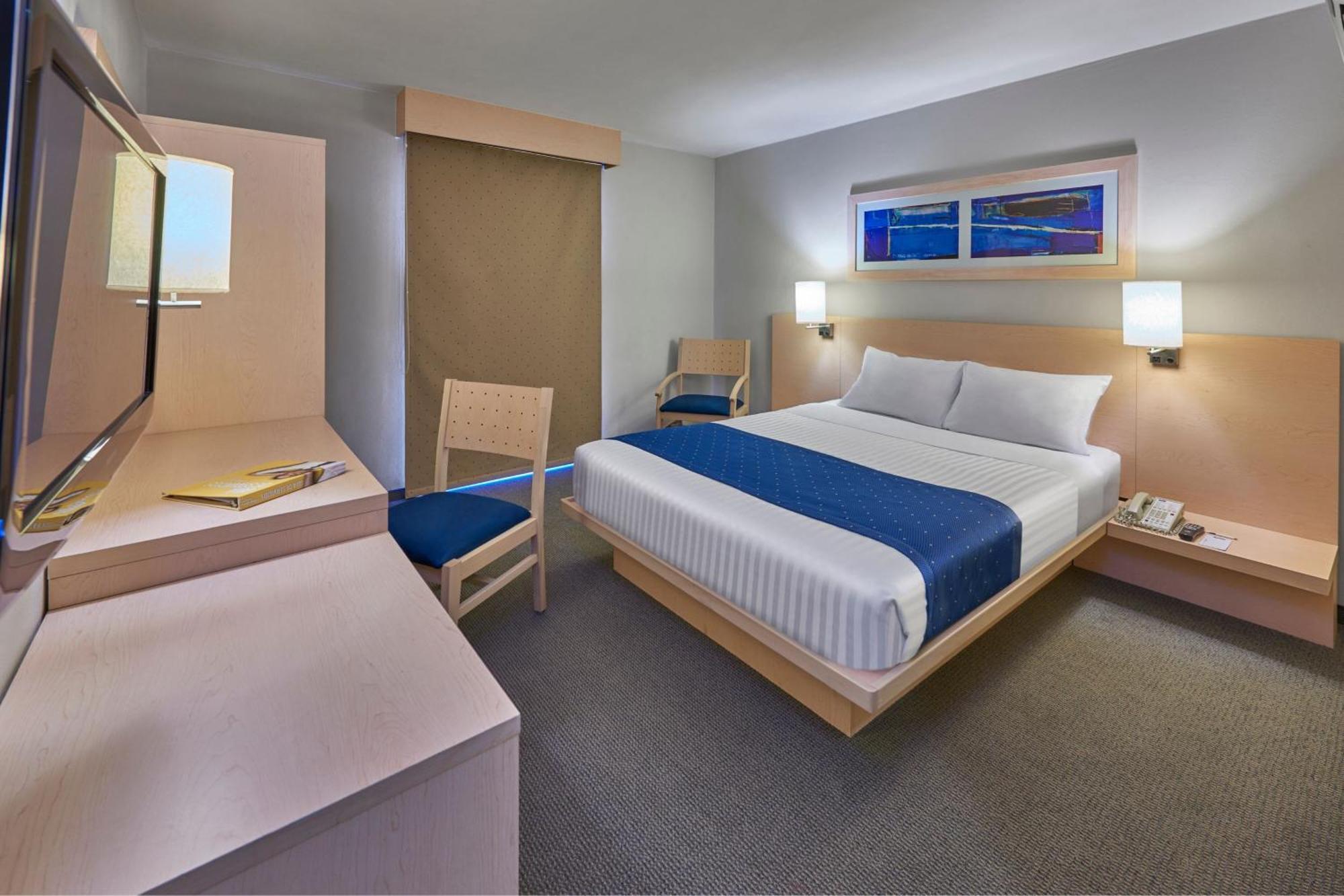 Express By Marriott Hotel 4*